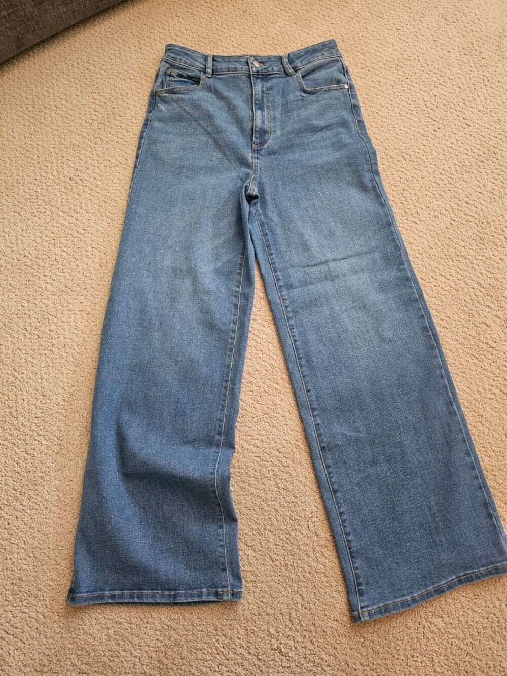 WELL WORN JEANS